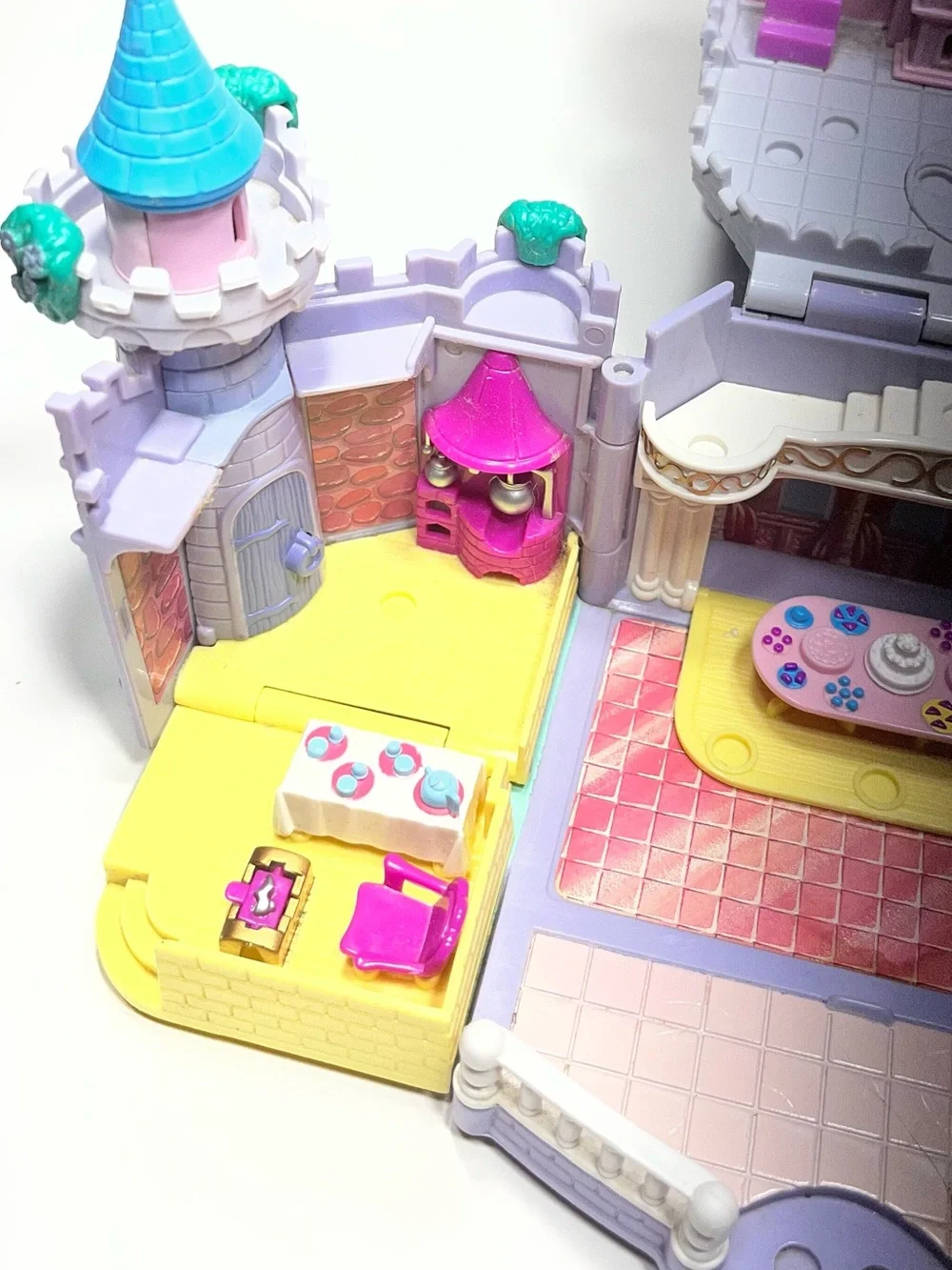 Vintage 1995 Polly Pocket Disney Cinderella's Enchanted Castle with figures - Picture 15 of 15